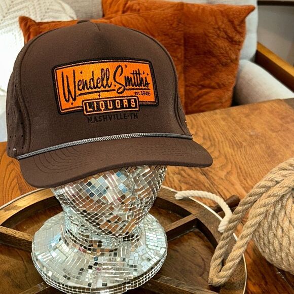 Wendell Smith’s Liquors ? Nashville Est 1946 Patch Trucker ? Hat main image 4